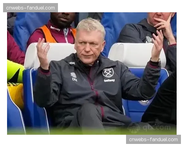 西汉姆联主帅莫耶斯确认将于赛季末离任