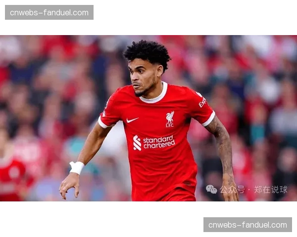 英超战术变迁：高位逼抢降温，中低位防守与顺足边锋回归主流